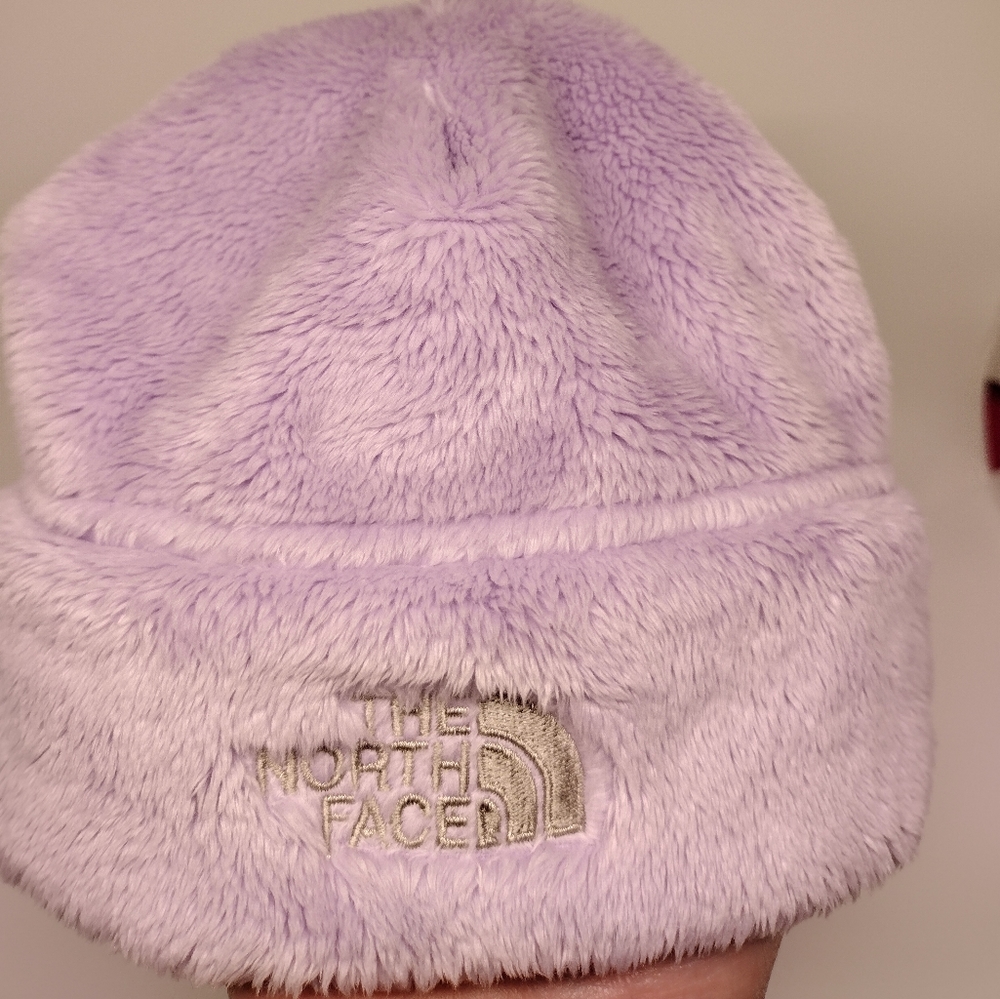 The North Face Denali Thermal Beanie Hat, Youth Small Bloom Purple. Nwt